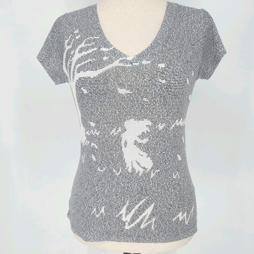 Litographs Wuthering Heights Women's M Shirt Emily Bronte Novel Text Portrait